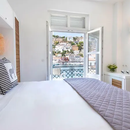 Upper Hydra Guest house